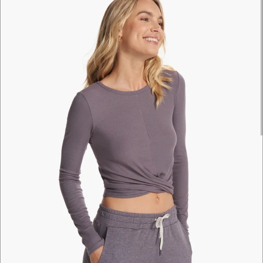 Vuori Women's Long Sleeve Tee - Purple